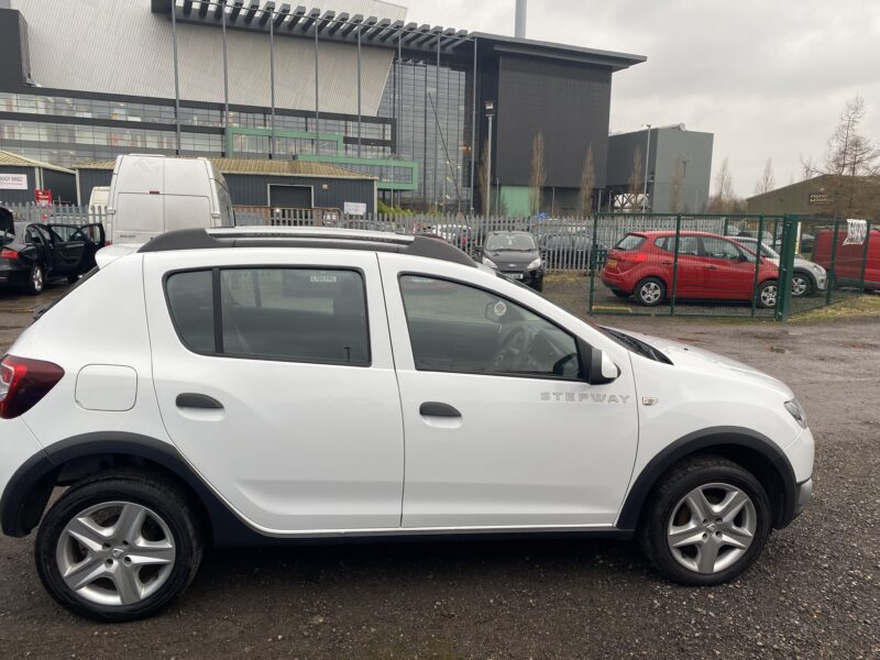 2015 Dacia Sandero Stepway 0.9 TCe Ambiance 5dr HATCHBACK Petrol Manual