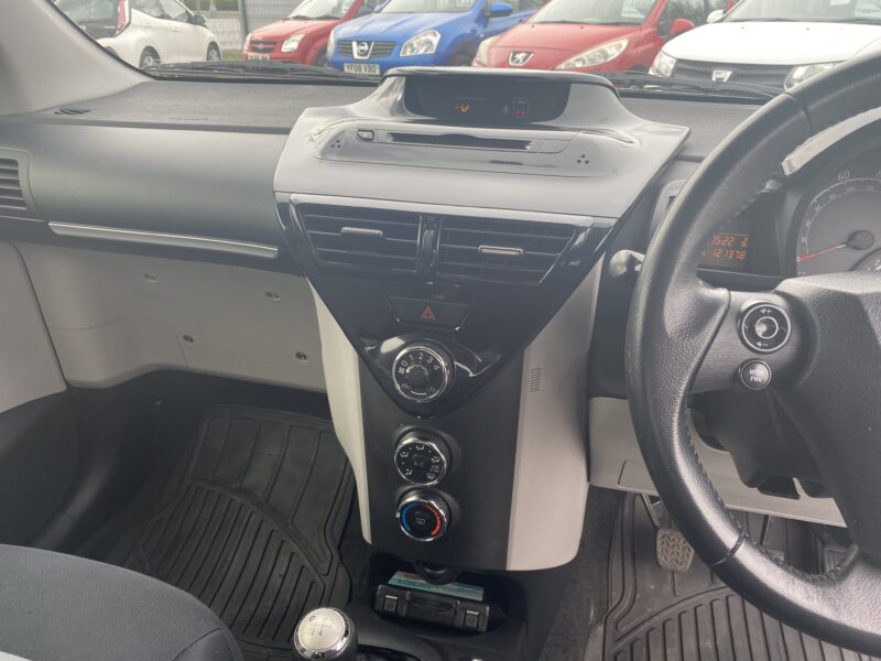 2012 Toyota IQ 1.0 VVT-i 3dr HATCHBACK Petrol Manual