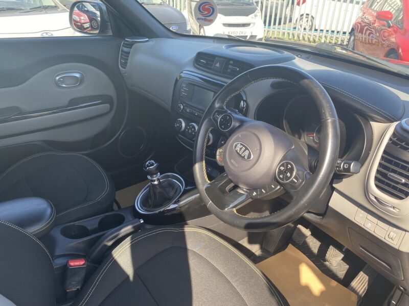 2015 Kia Soul 1.6 GDi Connect 5dr HATCHBACK
