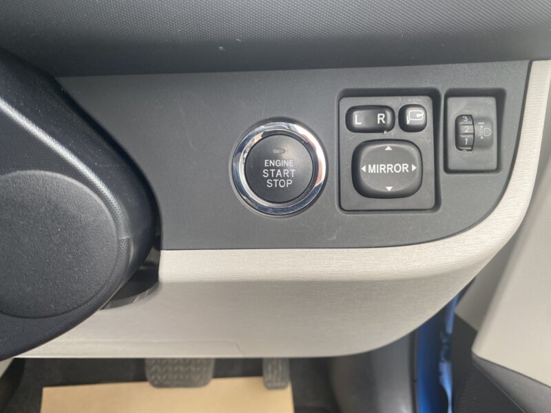 2011 Toyota IQ 1.0 VVT-i 2 3dr Multidrive HATCHBACK