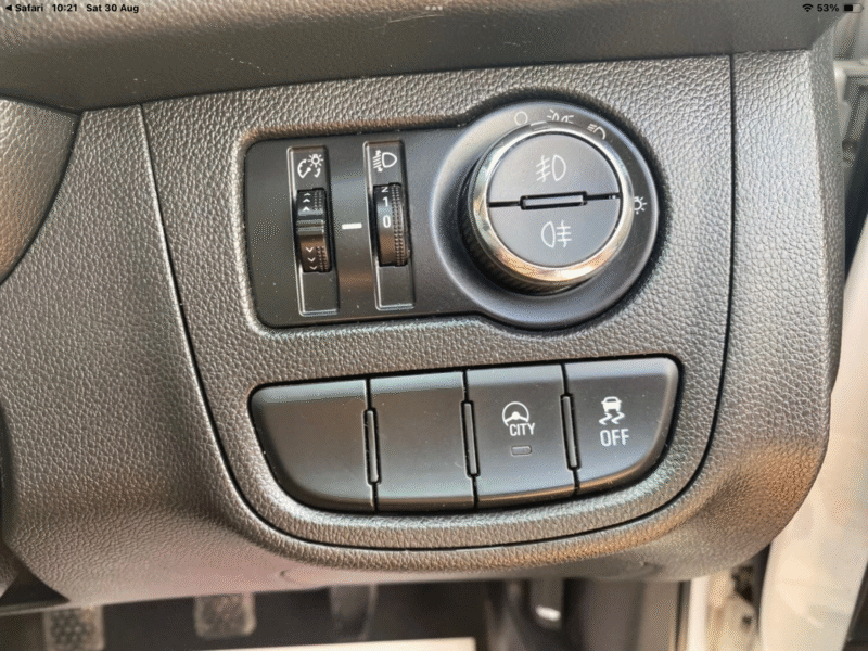 2017 Vauxhall Viva SE