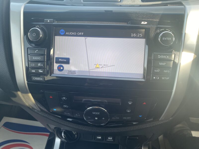 2018 Nissan Navara Double Cab Pick Up Tekna 2.3dCi 190 4WD Auto PICK UP