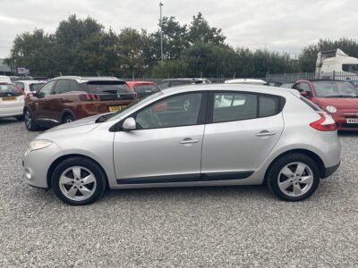 2011 Renault Megane 1.5 dCi 110 Dynamique TomTom 5dr