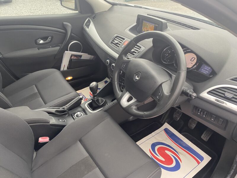 2011 Renault Megane 1.5 dCi 110 Dynamique TomTom 5dr