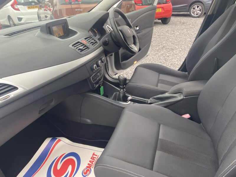 2011 Renault Megane 1.5 dCi 110 Dynamique TomTom 5dr