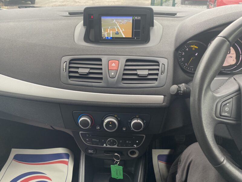 2011 Renault Megane 1.5 dCi 110 Dynamique TomTom 5dr