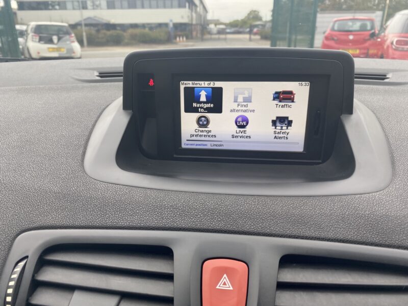 2011 Renault Megane 1.5 dCi 110 Dynamique TomTom 5dr
