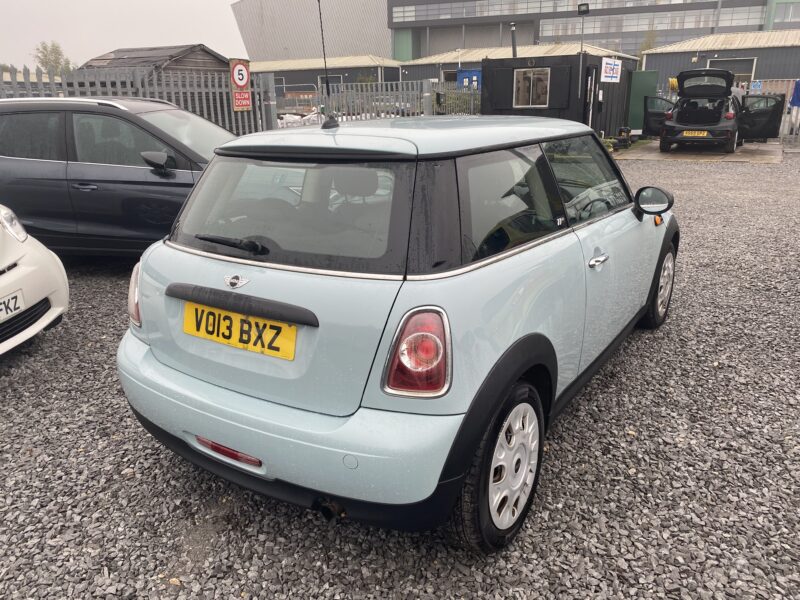 2013 MINI Hatch 1.6 First 3dr HATCHBACK Petrol Manual